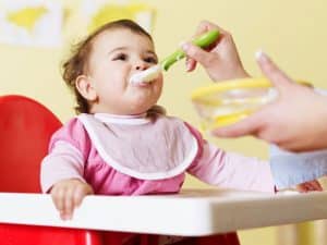 راهنمای تغذیه کودکان و اطفال